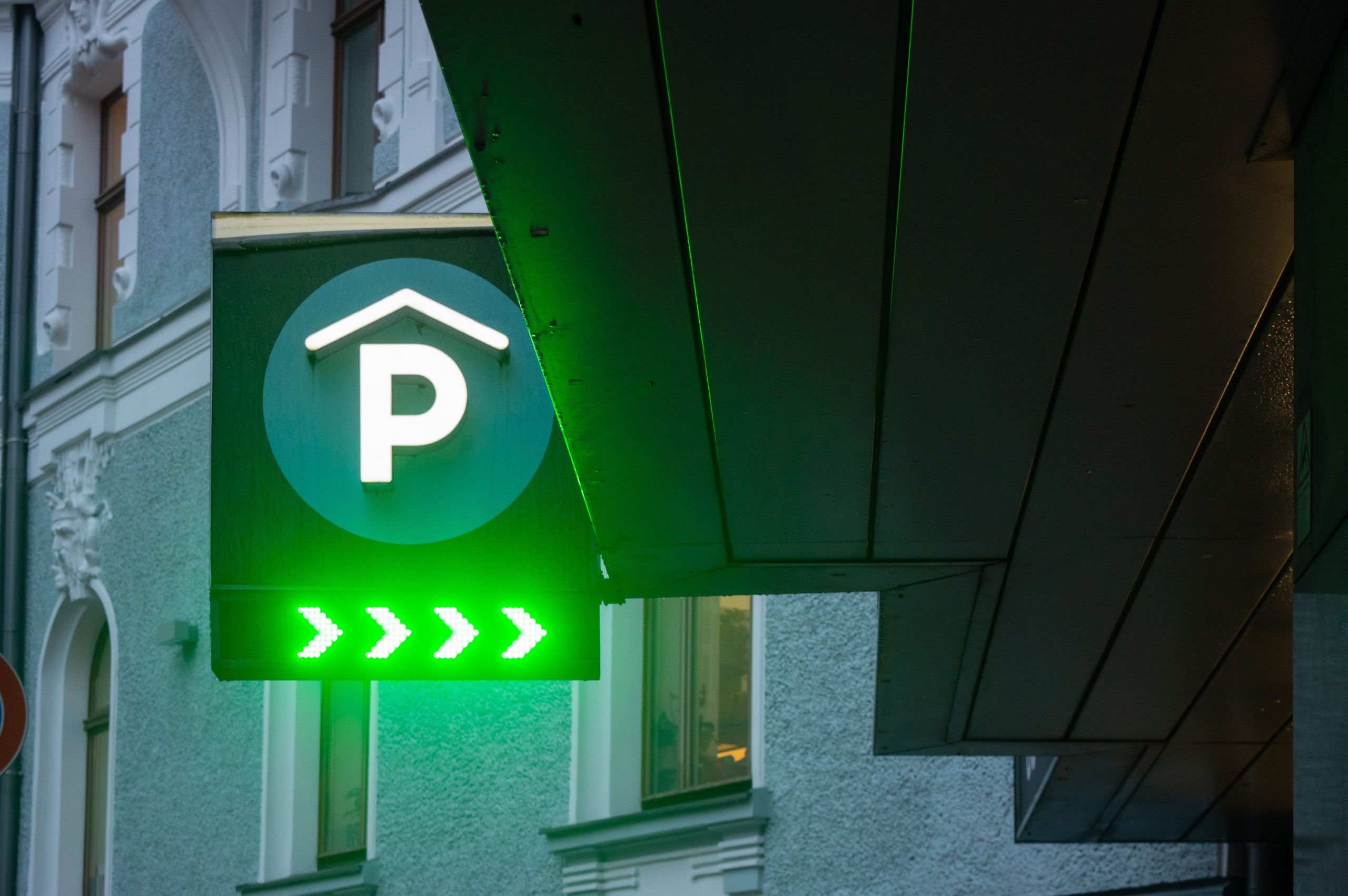 saas-parking-systems-for-hospitality